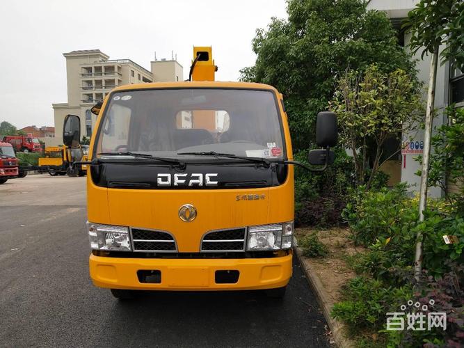 广安哪有卖蓝牌随车吊2吨5吨随车吊厂家图片尺寸